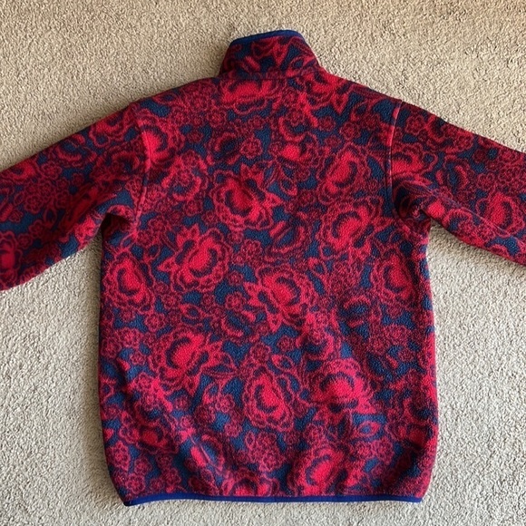 Rare Patagonia Red Lotus Flower Synchilla Snap T Pullover Fleece - Picture 2 of 6